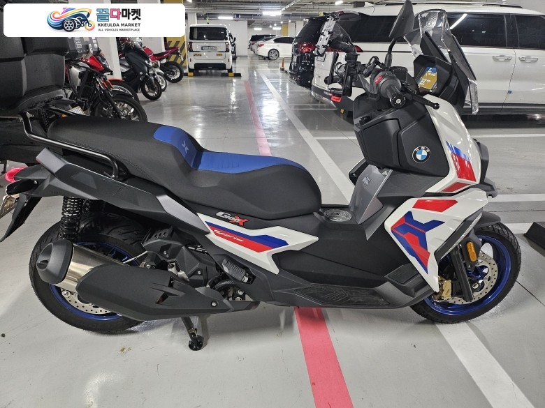 BMW C400X 새차급 판매합니다.