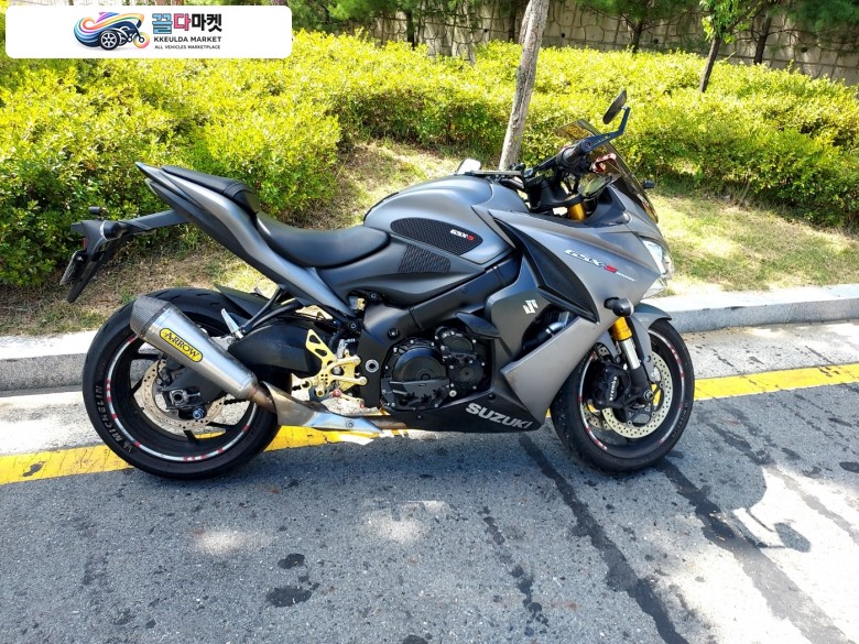 스즈키 S1000F