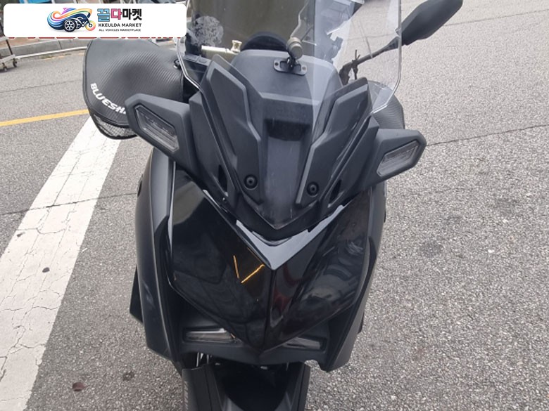 2022년식 300cc x-max팝니다 (abs)