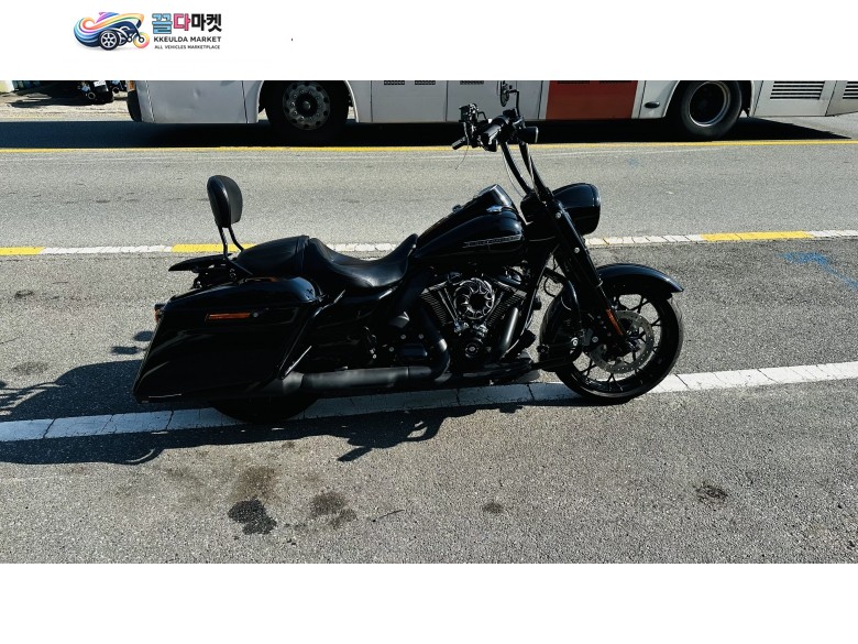 할리데이비슨 로드킹 20년식 54000km 팝니다