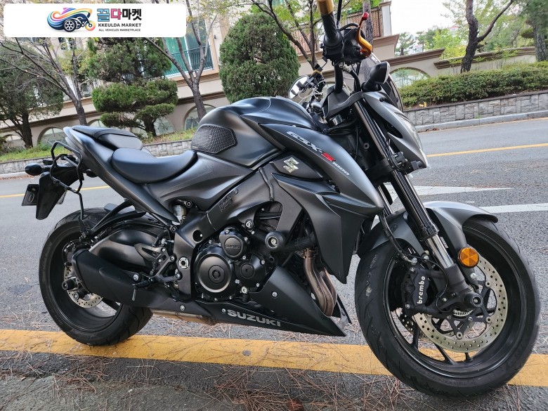 2020 스즈키 gsx-s1000 24.xxx km