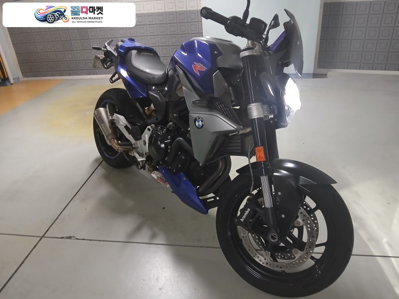 F900r