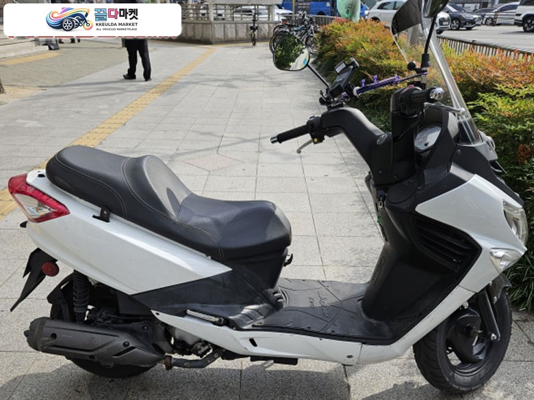 SYM 조이라이더 125