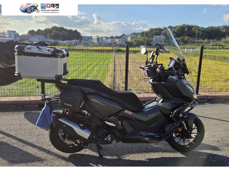 24년식ADV350 팜. 대차 ,카드가능.
