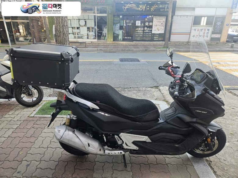 A급 한솜ADV350 24년식 3만키로 풀셋팅 전체점검완료
