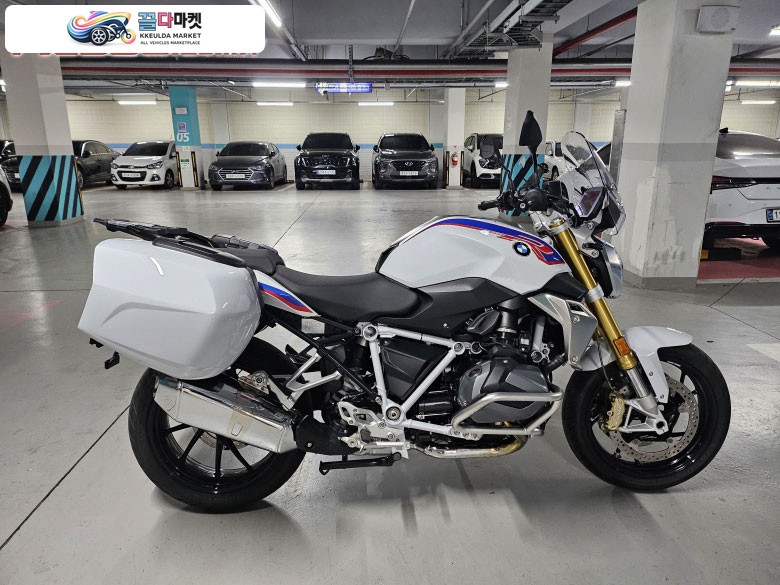 2022년 R1250R 판매합니다