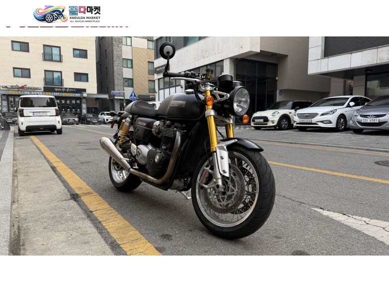 16' TRIUMPH THRUXTON R / 트라이엄프 스럭스턴 R / 중고바이크