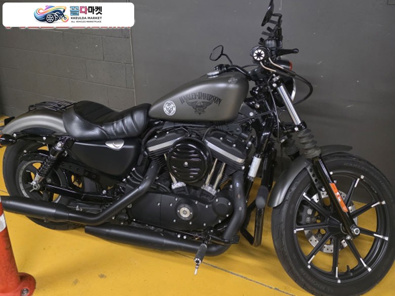 할리데이비슨 Iron 883 초 A급 카키