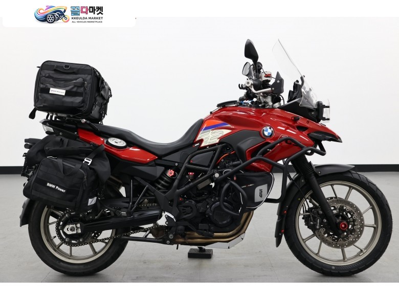 [ 매버릭바이크 ] 약 450만 원 상당의 옵션이 장착된 상태 좋은 BMW F700GS 판매합니다.