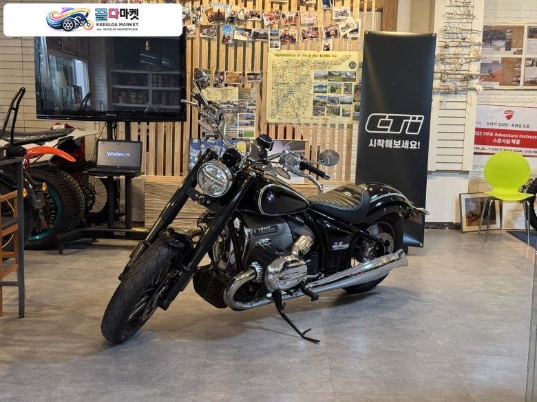 BMW R18