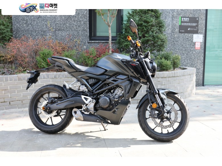 혼다cb125r 중고 판매 합니다 대차 가능합니다