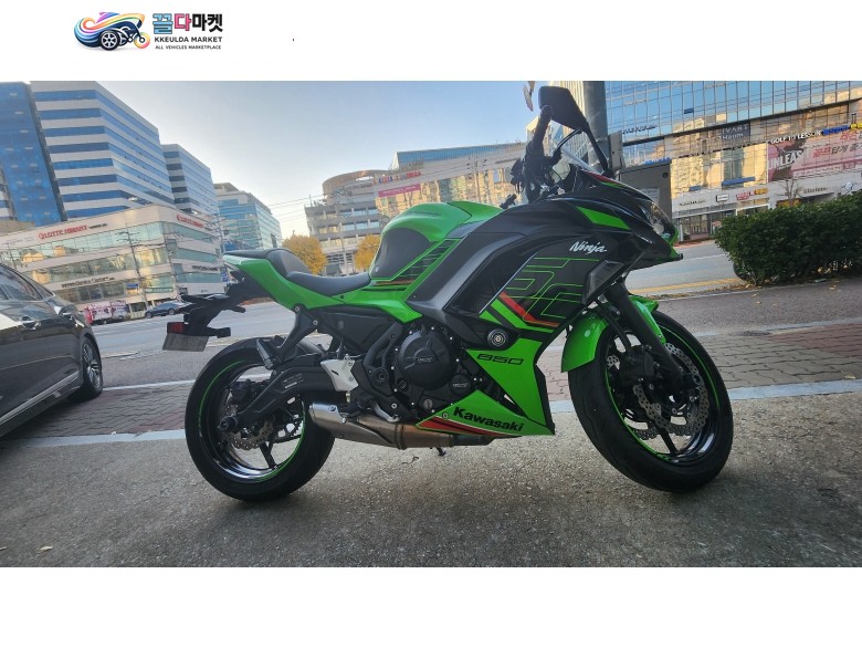 2023 닌자650 중고 판매 합니다!