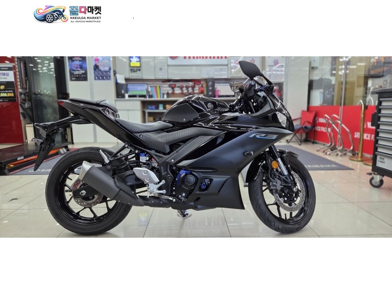 23년식 신차급 YZF R3 차량판매 합니다.