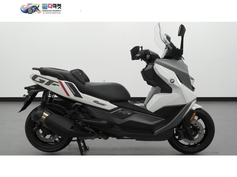[ 매버릭바이크 ] 신차급 주행거리의 BMW C400GT 판매합니다.