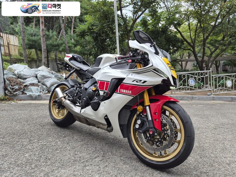 야마하 r1 60주년 4930km 판매합니다