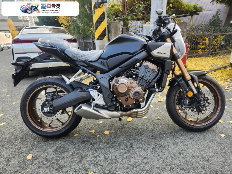 24년 CB650R MT 프로모션 적용차량 판매