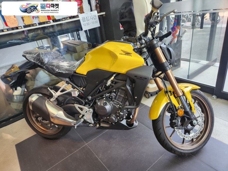 24년 CB300R 옐로우 신차 판매