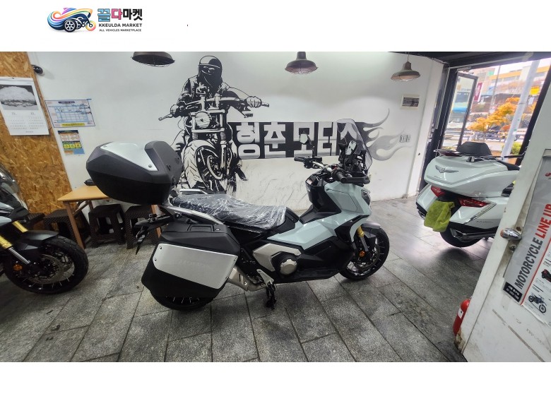 형춘모터스 24년식 신차급 2572키로 X ADV750 판매합니다!