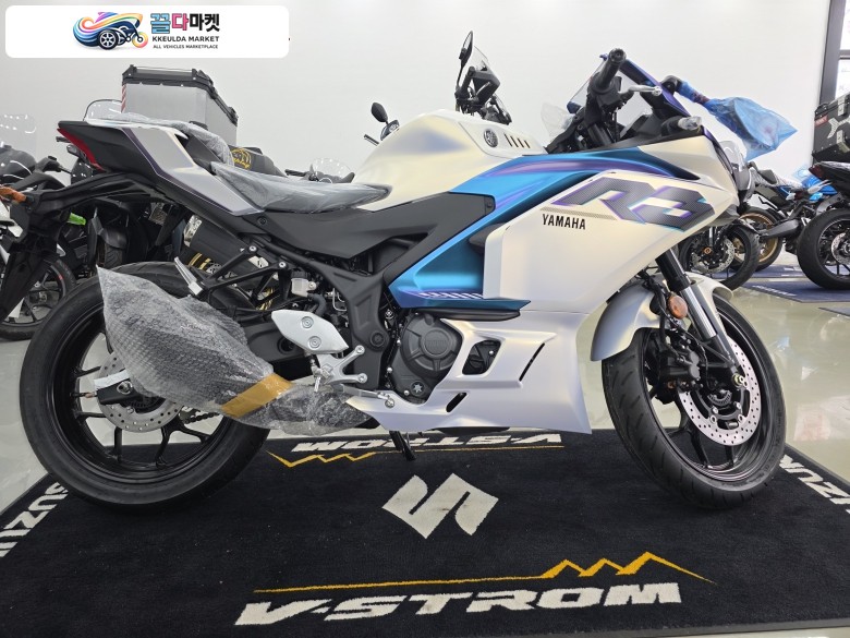 -진주신평오토바이-  -야마하 YZF-R3 (ABS)-  - 2026년식 신차-  - 화이트펄-