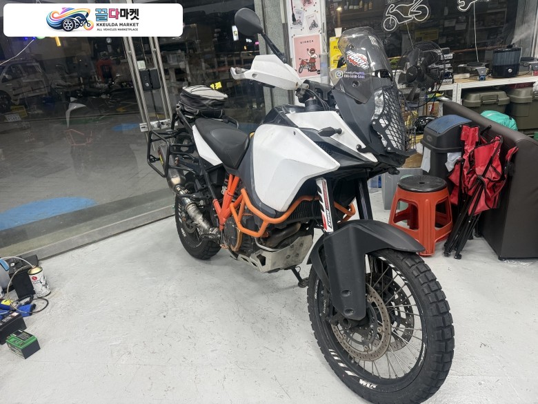18년식 1090ADV R 팝니다.