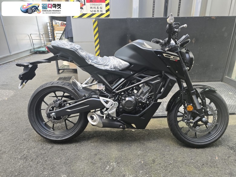 24년식 CB125 블랙컬러 신차