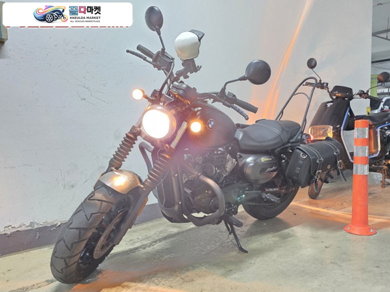 아퀼라300 21년식 11000km