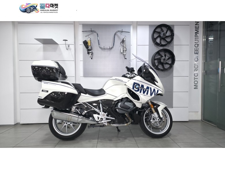 BMW모토라드 보증매물 짧은 주행거리와 좋은 컨디션입니다