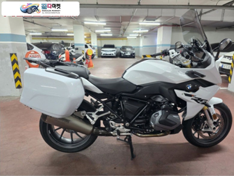 BMW  R1250RS 팝니다.