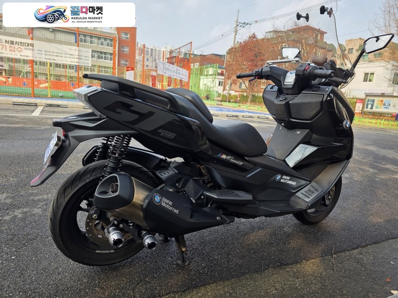 Bmw C400GT 트리플블랙 23년식 판매합니다.