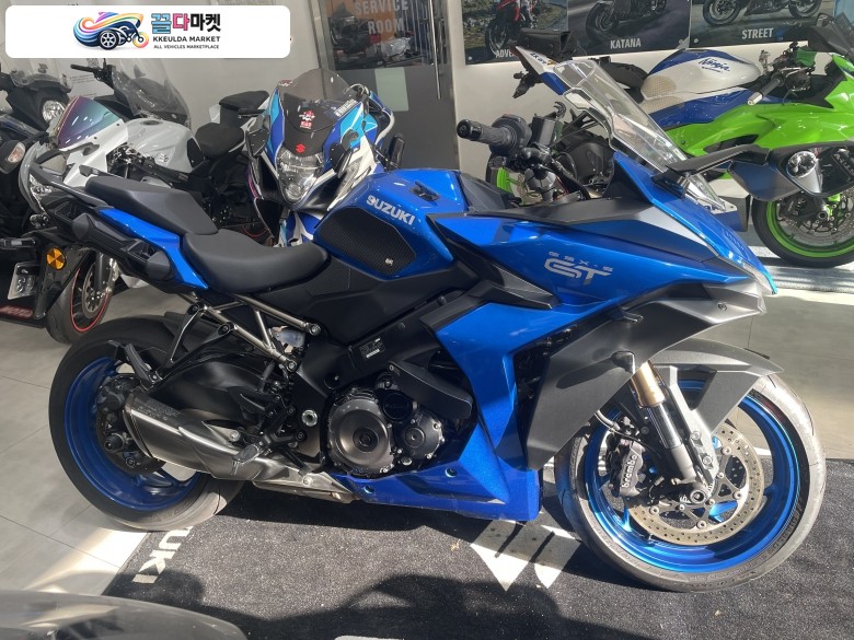 관리 잘되있는 GSX-S1000GT 24년식판매 합니다