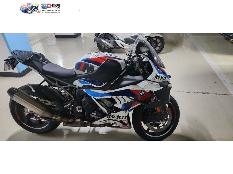 BMW S1000RR 2025년식 블루스톤 메탈릭