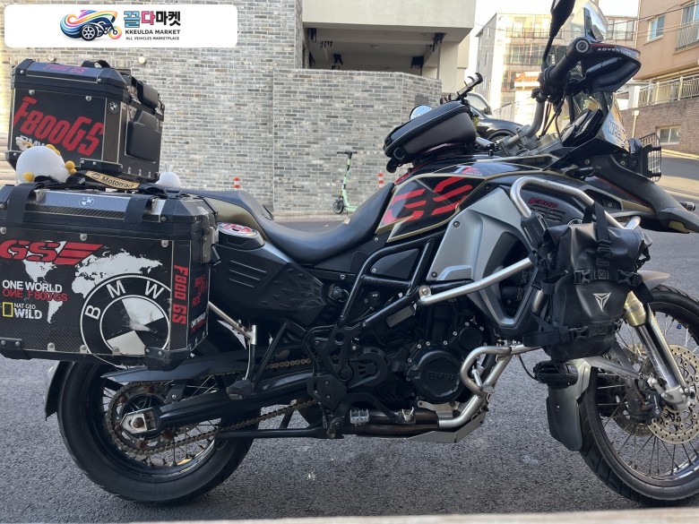 제주도. bmw f800gs adv 판매합니다. 녹, 좌우꿍으로 인한 사이드 박스 파손 유