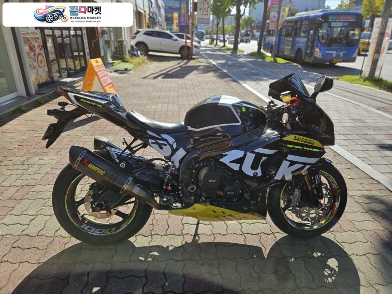 2010년식 GSXR1000 일본직구엔진스왑 전체 리스토어작업 이쁜차판매