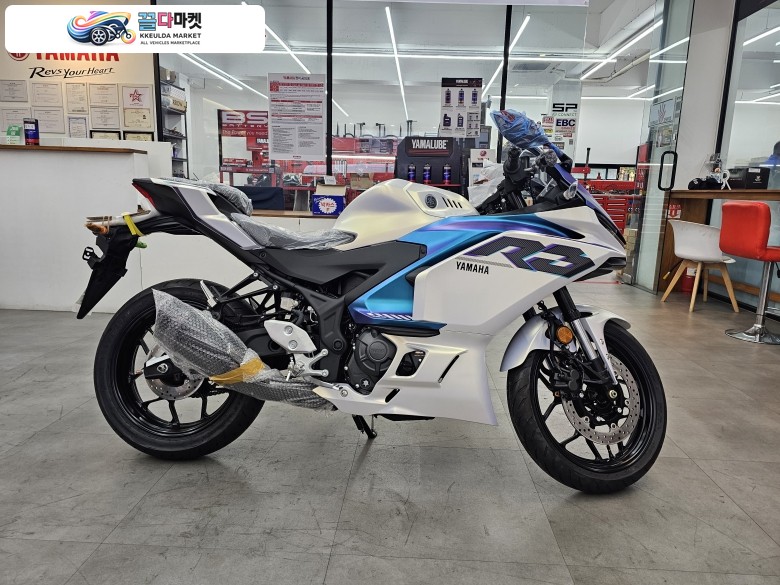 야마하 서울강서점 2026 YZF-R3 좋은 프로모션에 판매합니다!