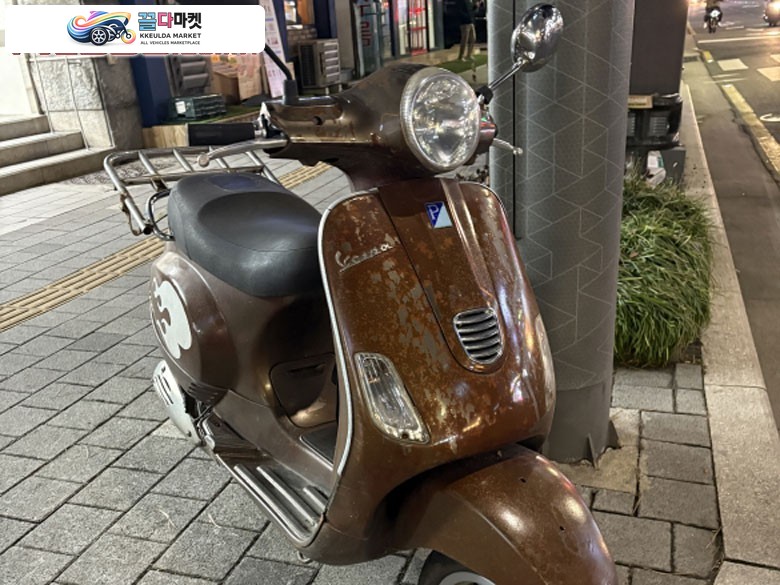 오래된 베스파 Vespa 부품용으로 50에 팝니다