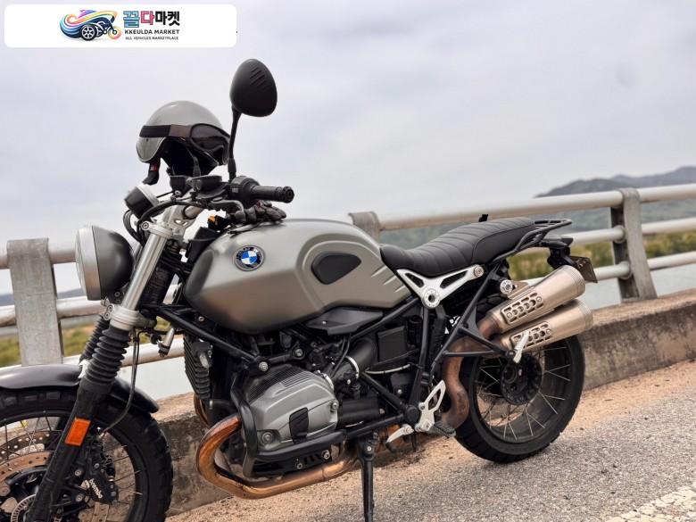 BMW R9T 스크램블러 판매