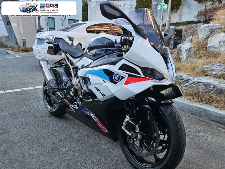 S1000RR M팩 마지막 풀배기 구변완료 차량 신차급 2740키로