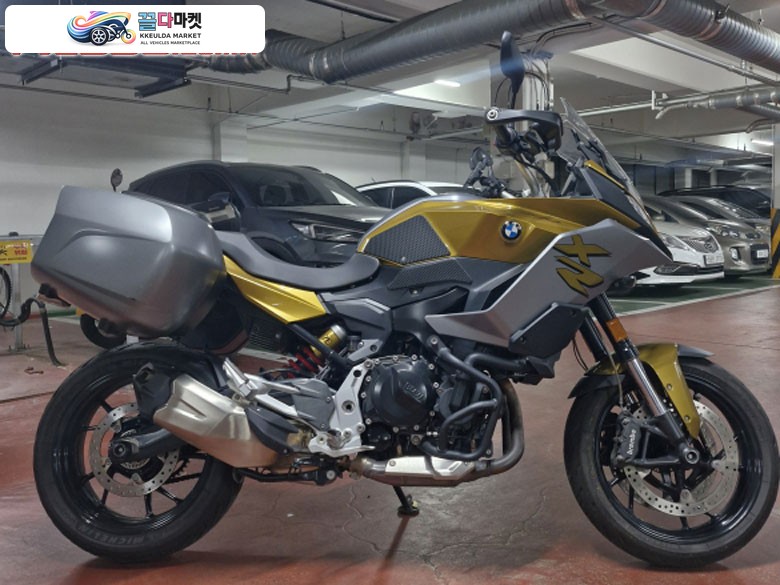 BMW F900XR 골드 21년 판매합니다 / 870만원 -> 800만원