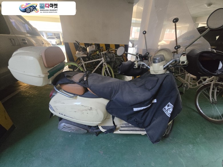 베스파 LXV 125 팝니다.