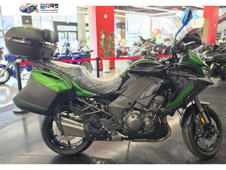 2022년식 가와사키 버시스1000SE 신차차량입니다.
