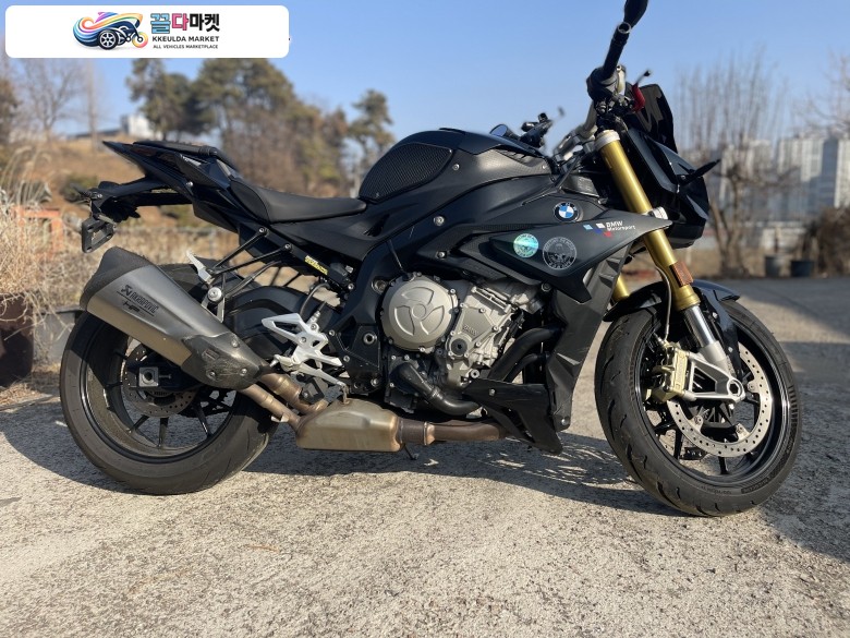 BMW S1000R 블랙 2020년식 34000Km 판매합니다