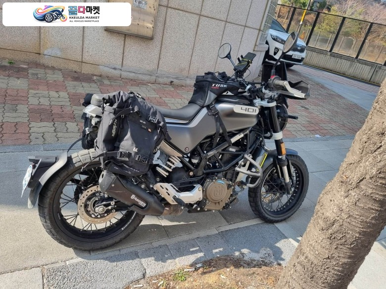 2021 Svartpilen 401