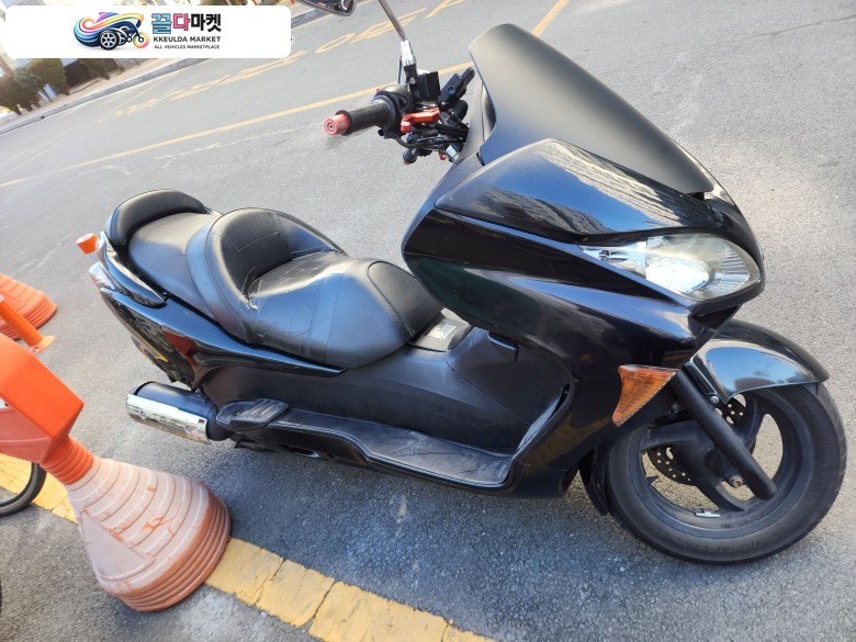 2006년식 혼다 포르자250(MF08) ABS