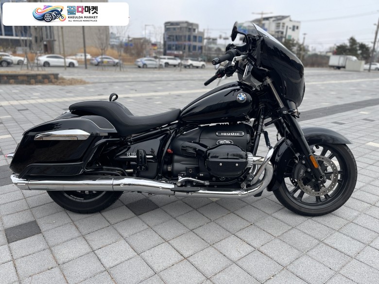 BMW R18B, 22년식 관리 및 컨디션 최상, 짧은키로 차량 판매합니다.