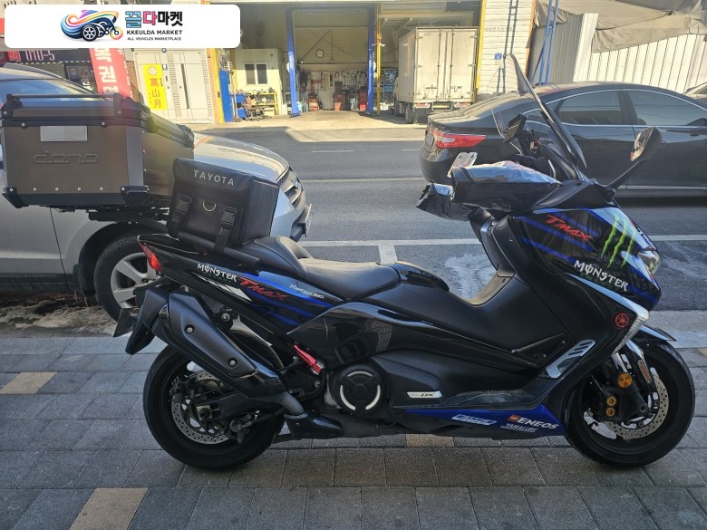 Tmax dx 18년식 45xxx팝니다 사제 몬스터카울