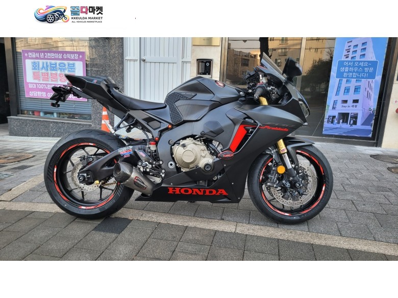 26년 1월 350만원 소모품 올교체! 혼다 CBR1000RR 18년 출고 요시무라(구변) 깔끔 풀튠