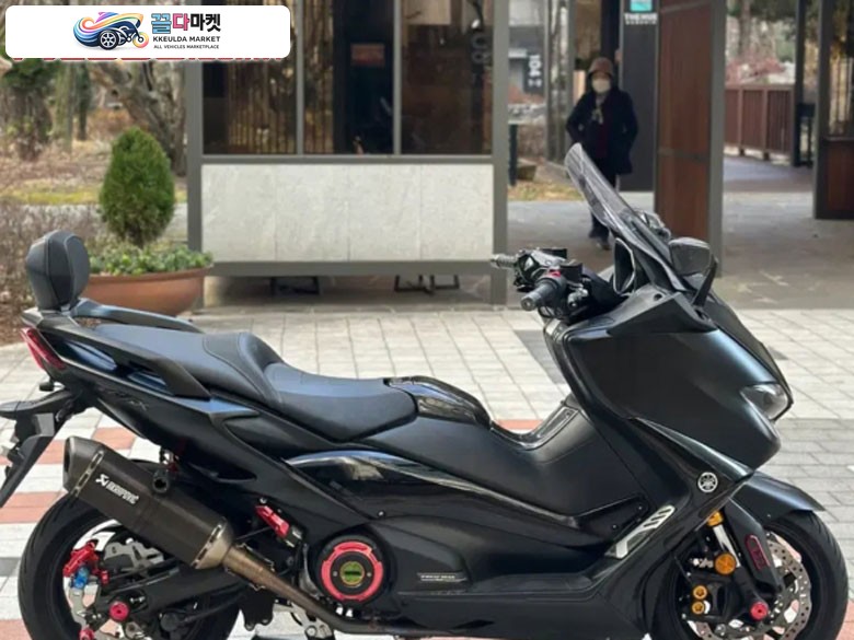 Tmax560 20년식 2만키로 판매합니다