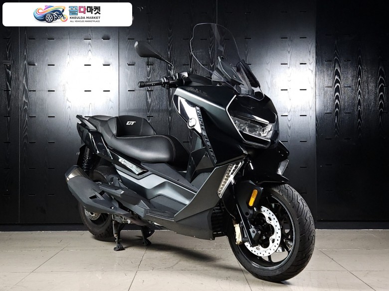 [BMW 공식모델] C400GT 럭셔리 투어링 스쿠터 - BMW모토라드 공식 보증 워런티 2026년 10월 - 무사고 관리잘된 신차급 중고매물 - 정직한 매입과 최고가 대차를 도와드립니다.