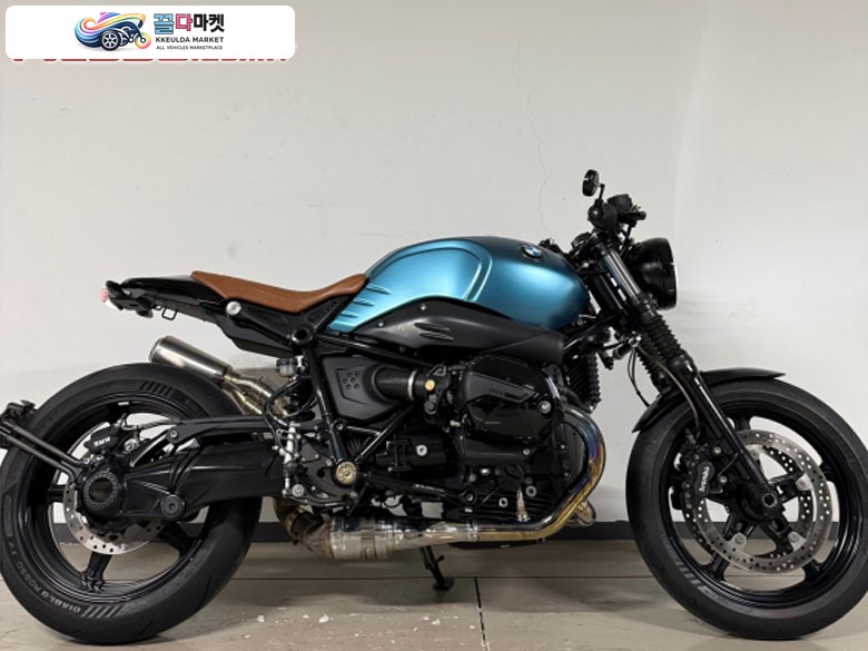 사용검사없이 이전가능 21년식 BMW R NINT FURE 알구티 알나인티 퓨어 1인차주 카페레이서 커스텀 파츠다수차량 가격인하 판매합니다.