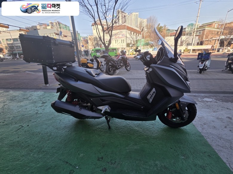 K&C 에릭300 저렴하게 판매중입니다~(명의이전차량)